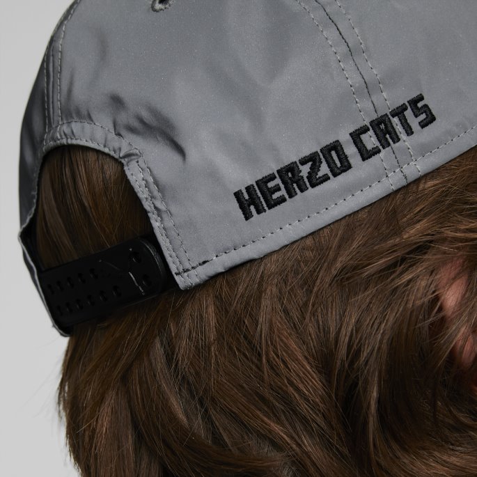 Puma På Tilbud Lys Grå-reflekterende Hjemby Helter Flat Brem Cap