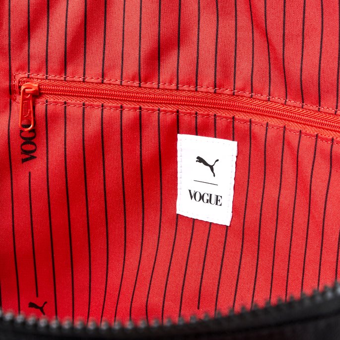 Svart-ildrød Puma På Tilbud X Vogue Tote Bag