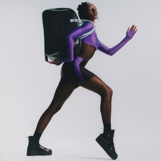 Puma På Tilbud X Dua Lipa Grip Bag Svart-valmue Rød-lys Aqua