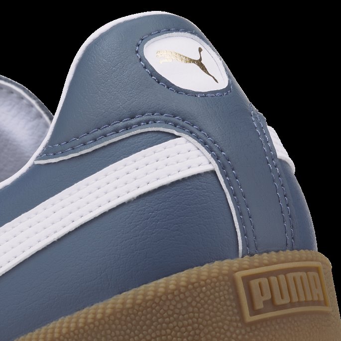 King 21 It Fotballsko Kveld Himmelhvit-gum Puma På Salg