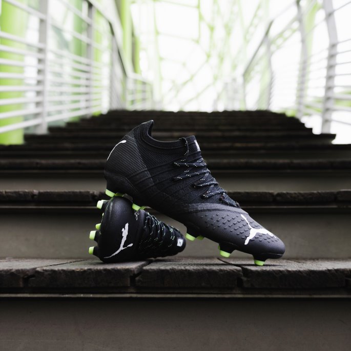 Puma På Tilbud Svart-hvit-fizzy Light Future Z 1.3 Fg-ag Unisex Fotballsko