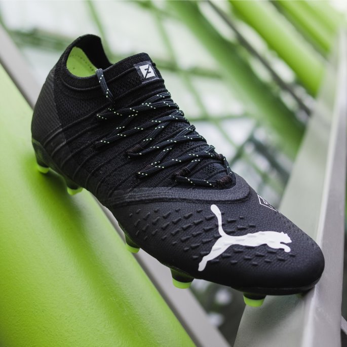 Puma På Tilbud Svart-hvit-fizzy Light Future Z 1.3 Fg-ag Unisex Fotballsko