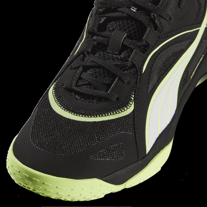 Solarstrike Ii Innendørs Sportssko Sort-hvit-fizzy Light Puma På Tilbud