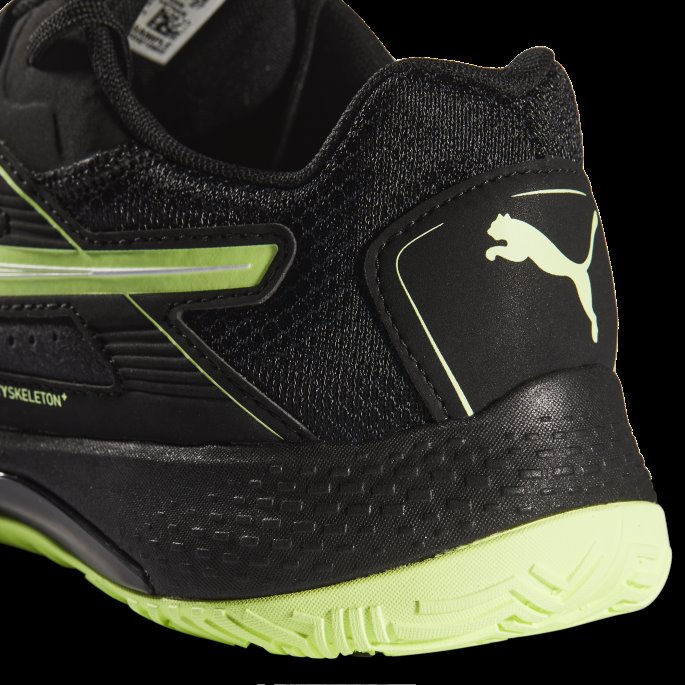 Solarstrike Ii Innendørs Sportssko Sort-hvit-fizzy Light Puma På Tilbud
