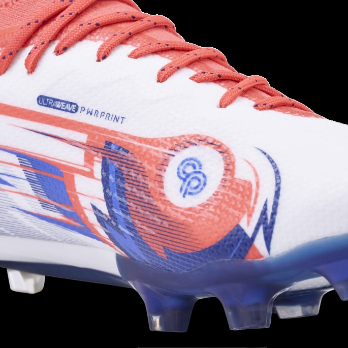 Puma På Tilbud X Christian Pulisic Ultra Ultimate Fg-ag Fotballsko Hvit-flammende Blå-solblås