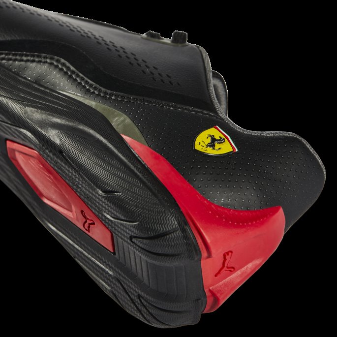 Scuderia Ferrari Drift Cat Tiende Motorsportsko Sort-rød Corsa Puma På Tilbud