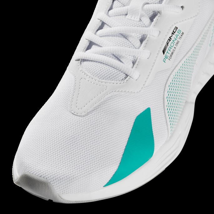 Hvit-spektra Grønn Puma På Salg Mercedes-amg Petronas F1 Tiburion Motorsportsko