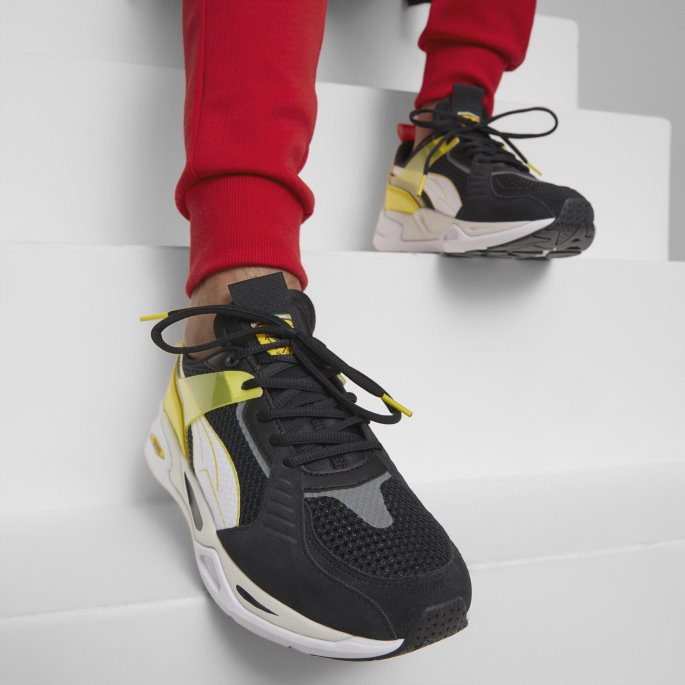 Puma På Tilbud Scuderia Ferrari Trc Blaze Motorsport Sko Svart-hvit-flammende Gul