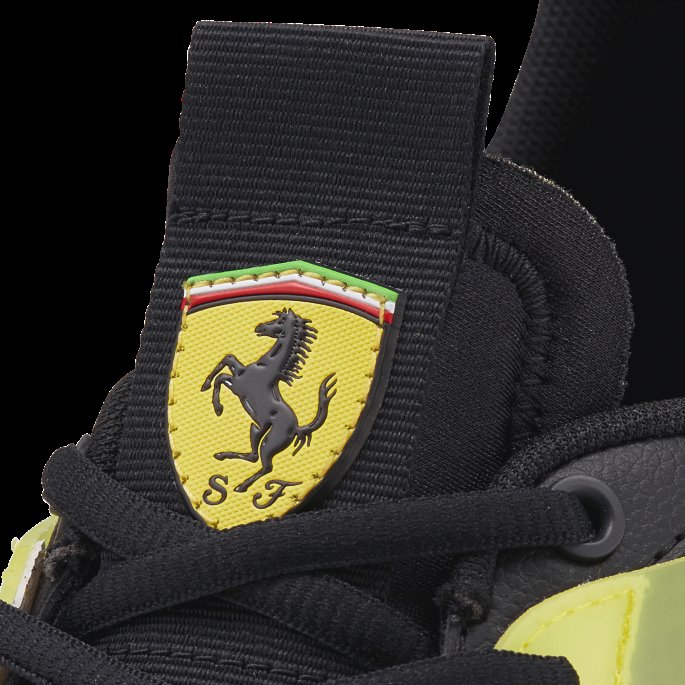 Puma På Tilbud Scuderia Ferrari Trc Blaze Motorsport Sko Svart-hvit-flammende Gul