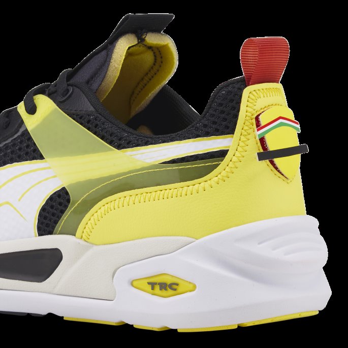 Puma På Tilbud Scuderia Ferrari Trc Blaze Motorsport Sko Svart-hvit-flammende Gul