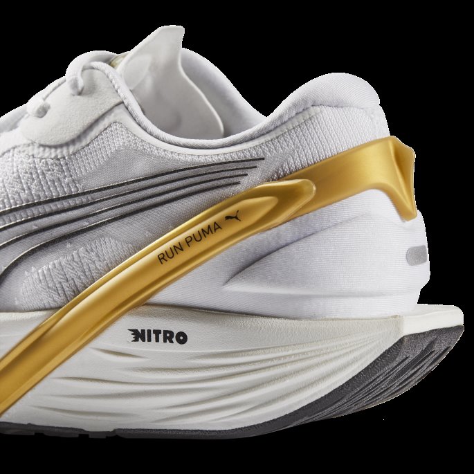 White-team Gull-svart Puma På Salg Run Xx Nitro Wns Dame Joggesko