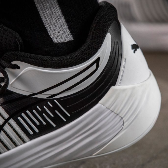 Fusion Nitro Basketballsko Hvit-svart Puma På Salg