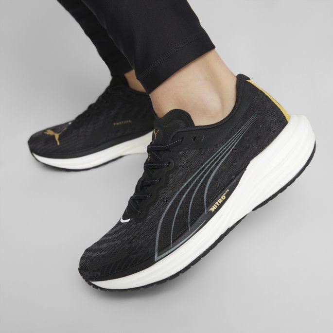 Puma På Tilbud Black-team Gold Deviate Nitro 2 Løpesko For Kvinner