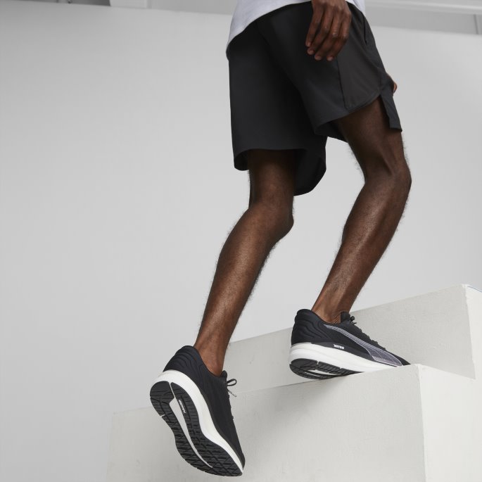 Svart-metallisk Sølv Puma På Tilbud Forstørre Nitro Surge Joggesko Menn