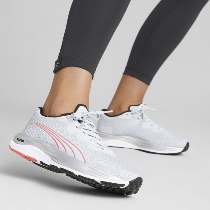 Puma På Tilbud Velocity Nitro 2 Wtr Løpesko Dame Platina Grå-svart