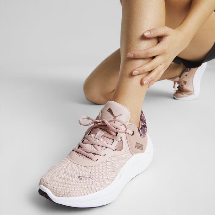 Puma På Tilbud Softride Pro Safari Glam Treningssko For Kvinner Rosa Kvarts-rose Gull