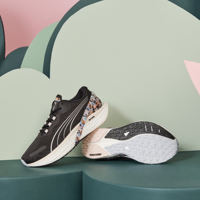 Puma På Tilbud X Maggie Stephenson Run Xx Nitro Joggesko For Kvinner Svart-sky Rosa-arktisk Is