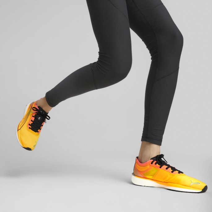 Sun Stream-sunset Glow Puma På Salg Liberate Nitro Fireglow Joggesko Kvinner