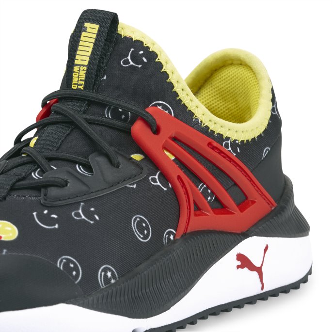 Puma På Tilbud X Smileyworld Pacer Future Førskole Joggesko Svart-rød-levende Gul