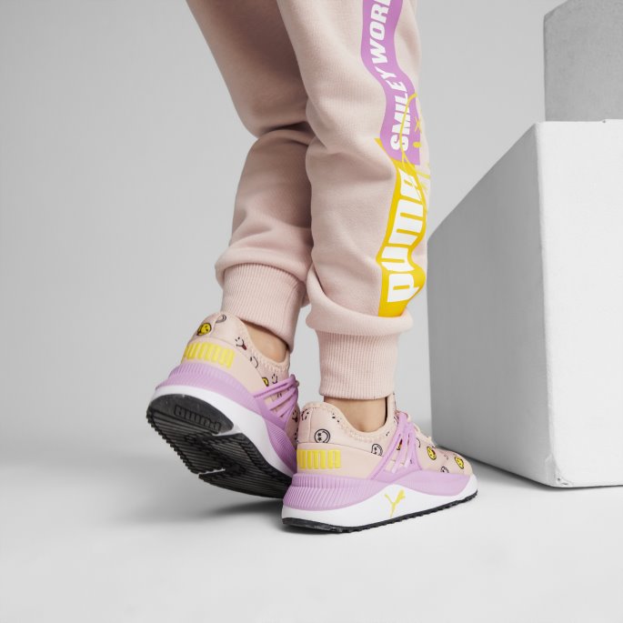 Puma På Tilbud X Smileyworld Pacer Future Førskole Joggesko Rose Quartz-lilla Pop-gul
