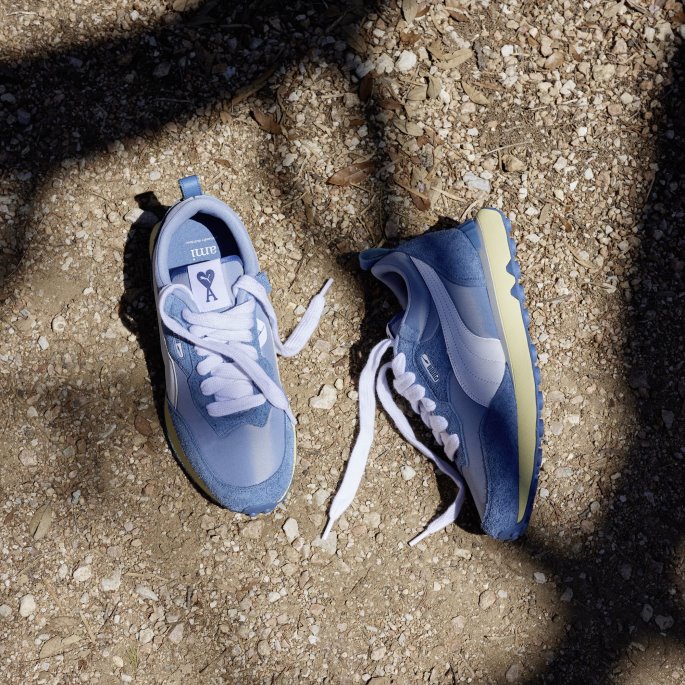 Puma På Tilbud X Ami Stellar-white-faded Denim Rider Fv Joggesko