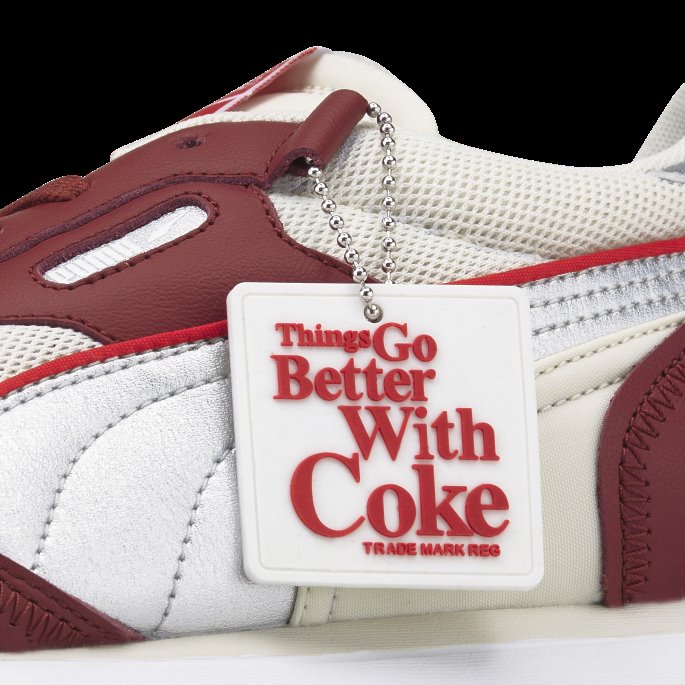 Puma På Tilbud X Coca-cola Rider Fv Sneaker Intens Rød-sølv-elfenben Glød