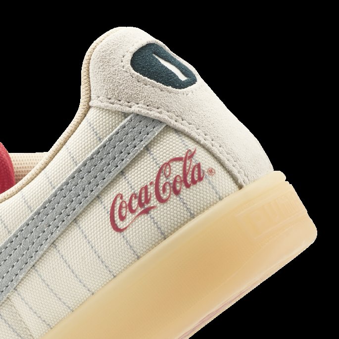 Puma På Tilbud X Coca-cola Sneaker I Semsket Skinn Ivory Glow-slate