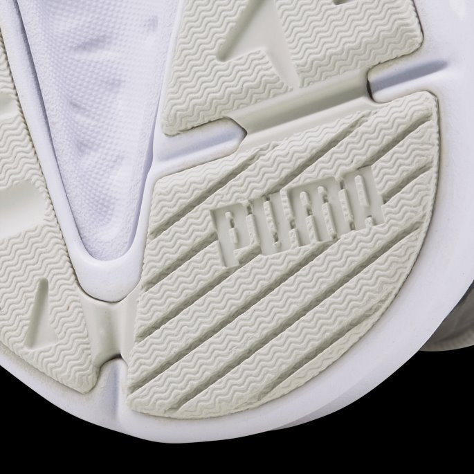 Hvit-nimbus Cloud Trc Mira Star Quality Joggesko Kvinner Puma På Tilbud