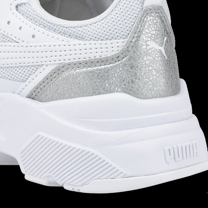Puma På Tilbud Hvit-hvit-sølv Cassia Distressed Joggesko Kvinner