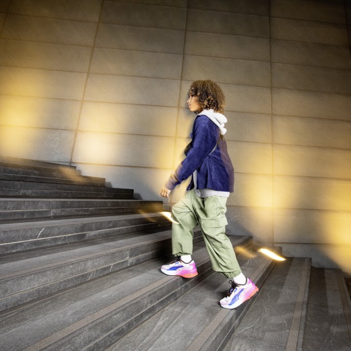 Nitro Bluemazing-glødende Korallutstrekning Nitro Ultravoldelige Joggesko For Store Barn Puma På Salg