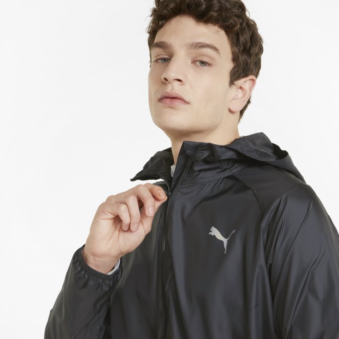 Puma På Tilbud Svart Uv Favoritt Vevd Løpejakke For Menn