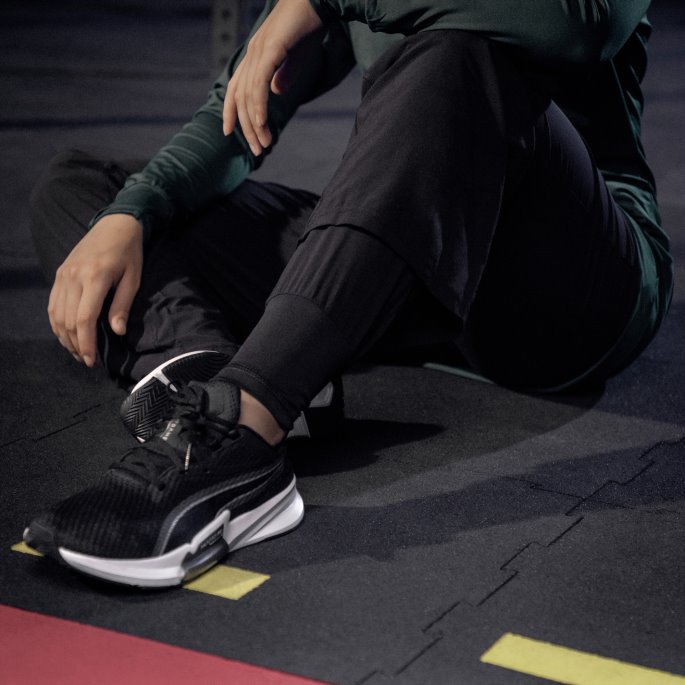 Puma På Tilbud Svart Modest Activewear Treningsbukser For Kvinner Med Brede Ben