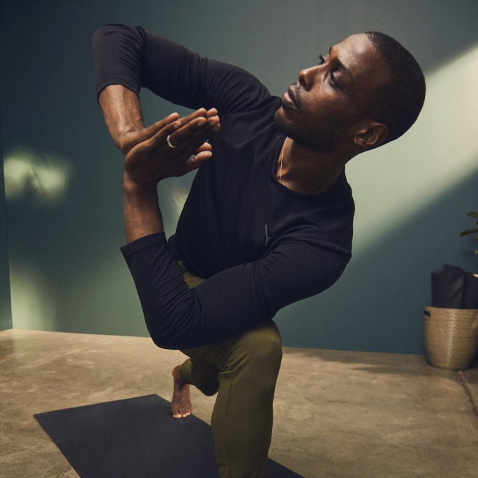 Puma På Tilbud Svart Studio Vaffel Langermet Treningsskjorte Herre
