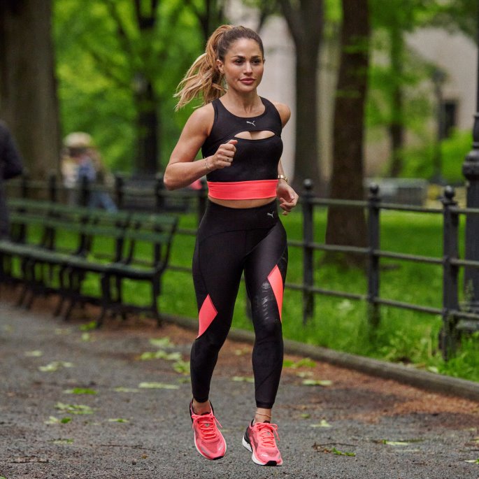 Black-sunset Glow Puma På Tilbud Ultraform Dames Cropped Running Tank-topp