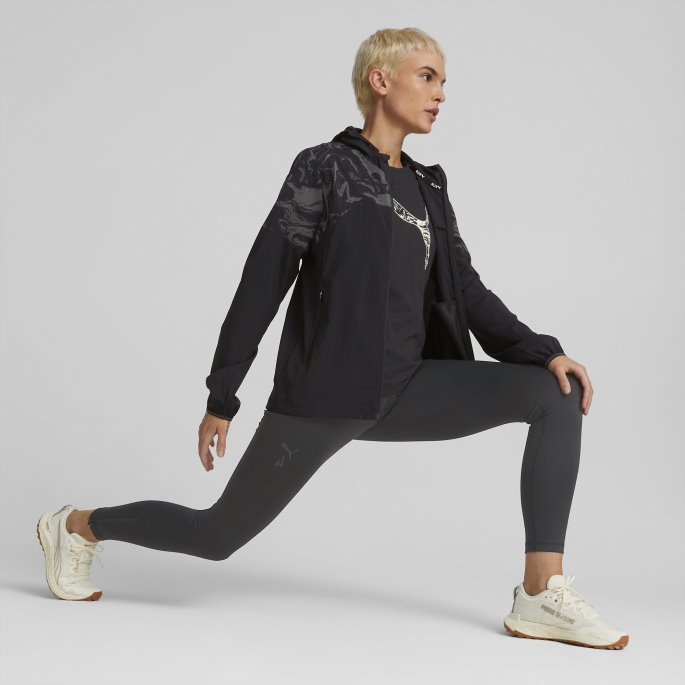 Q4 Vevd Løpejakke Dame Puma På Tilbud Svart