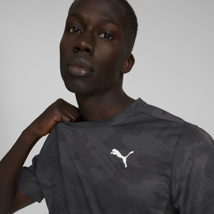 Puma På Tilbud Utenom Sesongen Trykt Treningsskjorte For Menn Svart