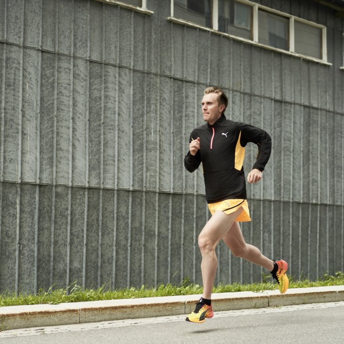 Puma På Tilbud Black-sun Stream Run Ultravevd Vevd Løpejakke Herre