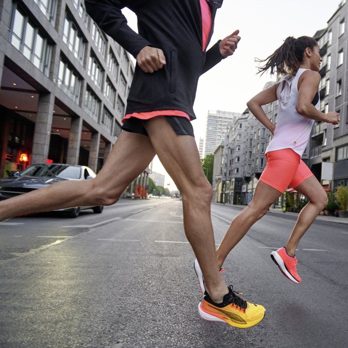 Puma På Tilbud Black Run Split Herreshorts