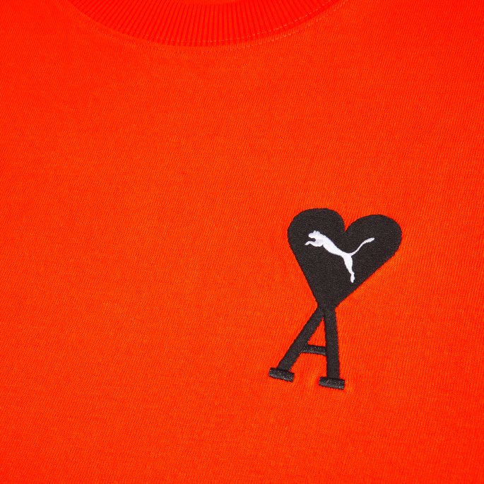 Puma På Tilbud X Ami Grafisk T-skjorte For Kvinner Orange.com