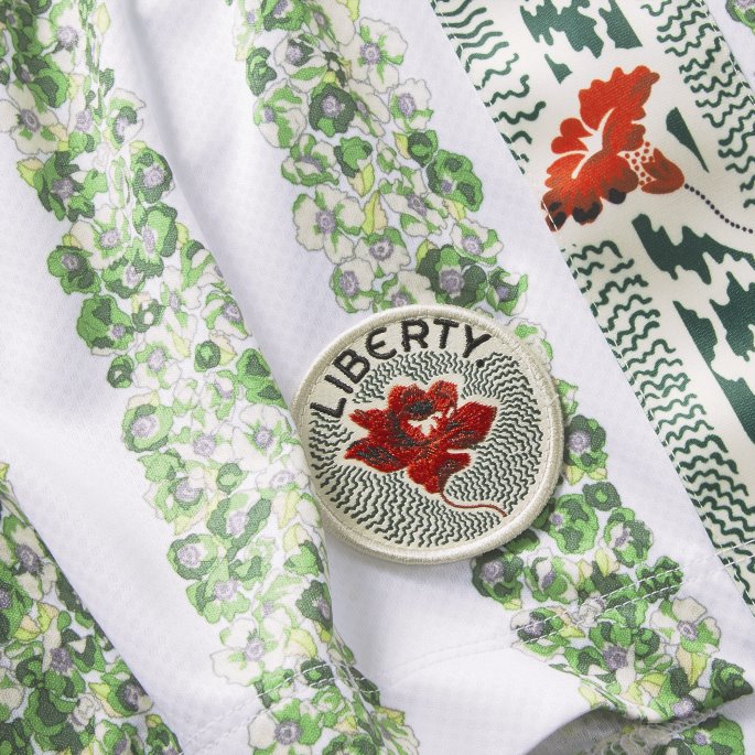 Puma På Tilbud X Liberty Shorts Kvinner Hvit-aop