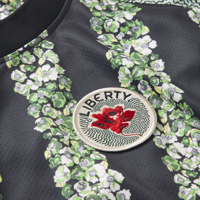 Puma På Tilbud X Liberty Fotballdrakter Kvinner Svart-aop