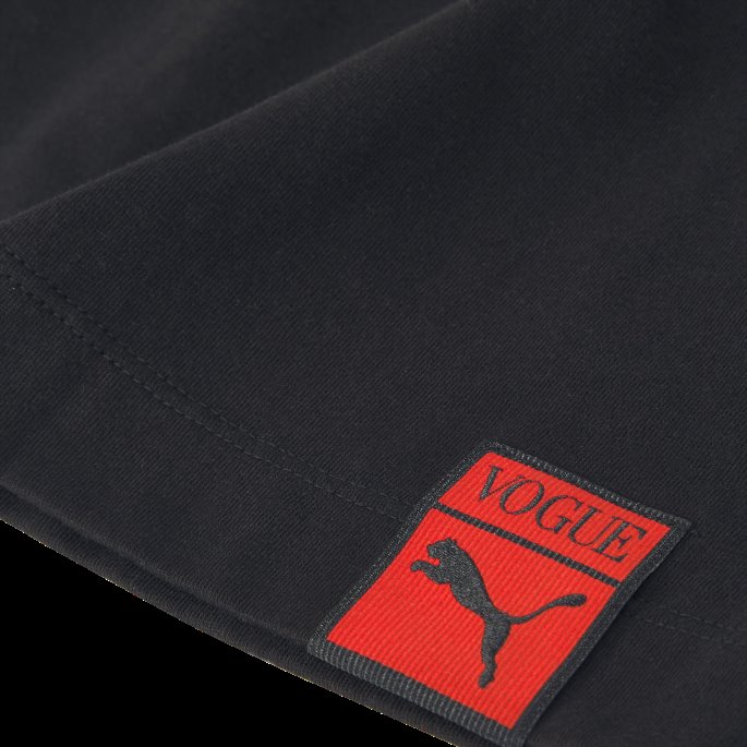 Puma På Tilbud X Vogue Grafisk T-skjorte For Kvinner Svart