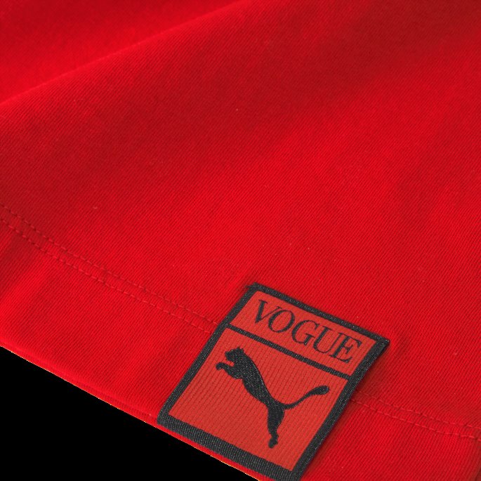 Puma På Tilbud X Vogue Kvinner Grafisk T-skjorte Ildrød