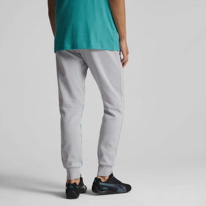 Mercedes-amg Petronas Motorsport Formula One Joggebukser For Menn Puma På Salg Mercedes Team Sølv
