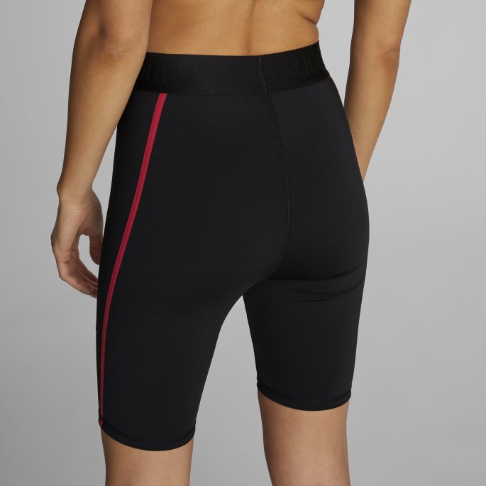 Puma På Tilbud X Vogue Trange Shorts For Kvinner Svart