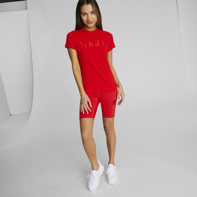 Puma På Tilbud X Vogue Vanlig T-skjorte For Kvinner Ildrød