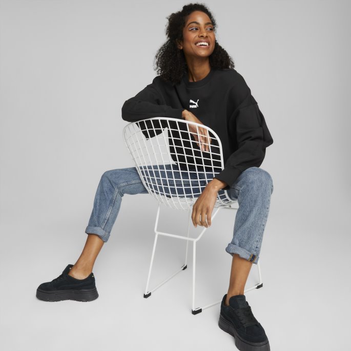 Puma På Tilbud Sorte Klassikere Oversized Sweatshirt Med Rund Hals For Kvinner
