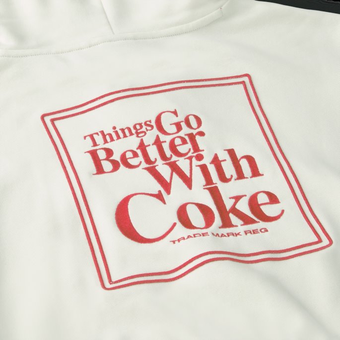 Puma På Tilbud X Coca-cola Hettegenser For Kvinner Ivory Glow