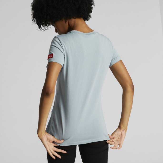 Puma På Tilbud X Coca-cola Grafisk Tee Skifer For Kvinner