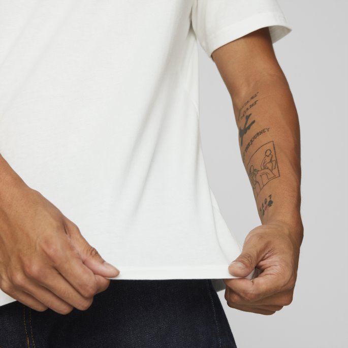 Hvit Red Bull Racing Essentials Sm Logo Tee Menn Puma På Salg